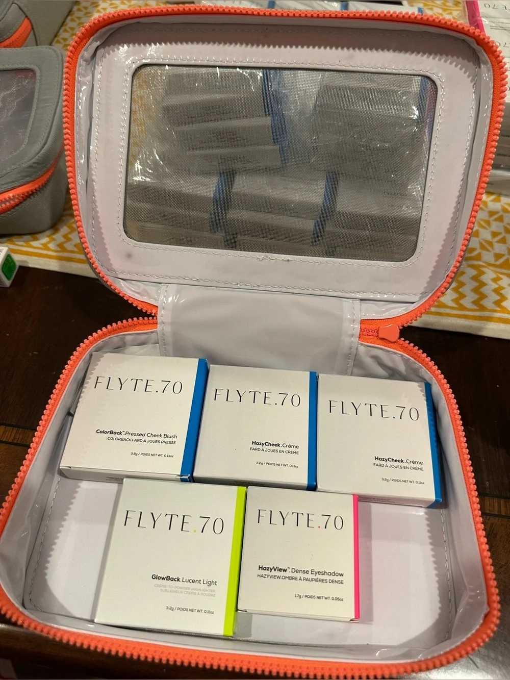 Flyte 70 6 Pc Set w/3 Blush, Highlighter, EyeShadow & Cosmetic Case NEW in Boxes